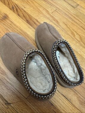 UGG Chestnut Suede Shearling Beaded Trim Women's Slippers